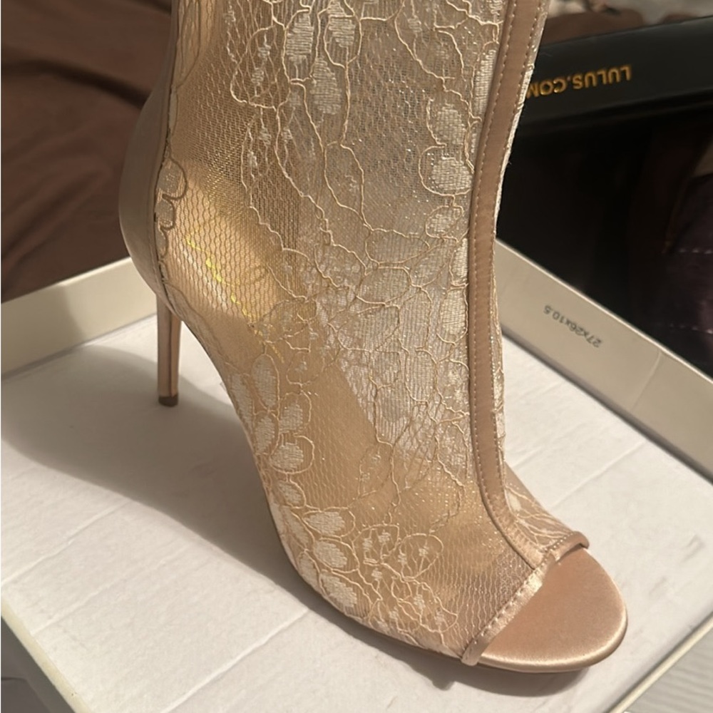 Lace high Heels
